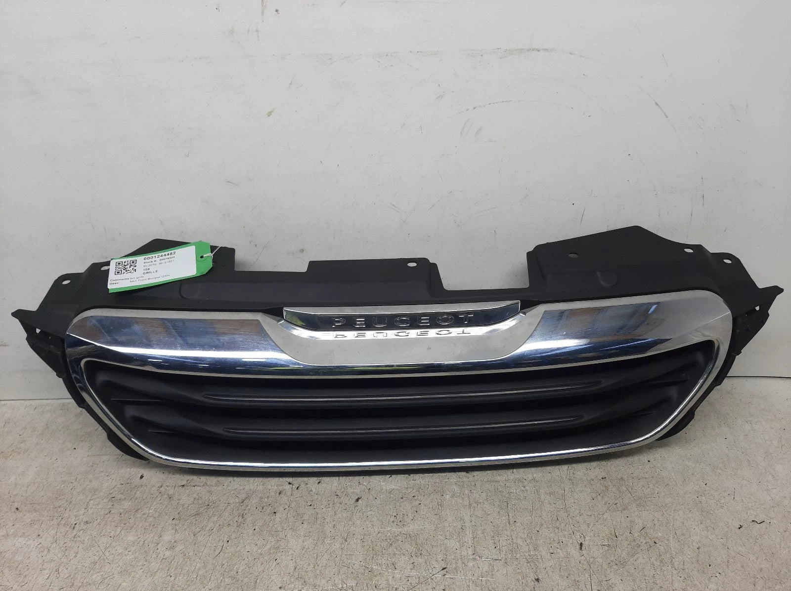 Peugeot 108 Mk1 Front Centre Grille Grill 