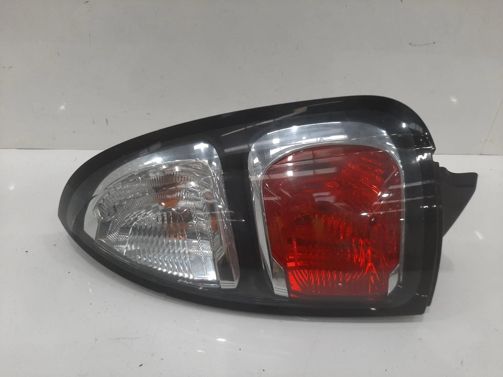 Citroen C3 Picasso Drivers Right Rear Taillight Tail Light Body 