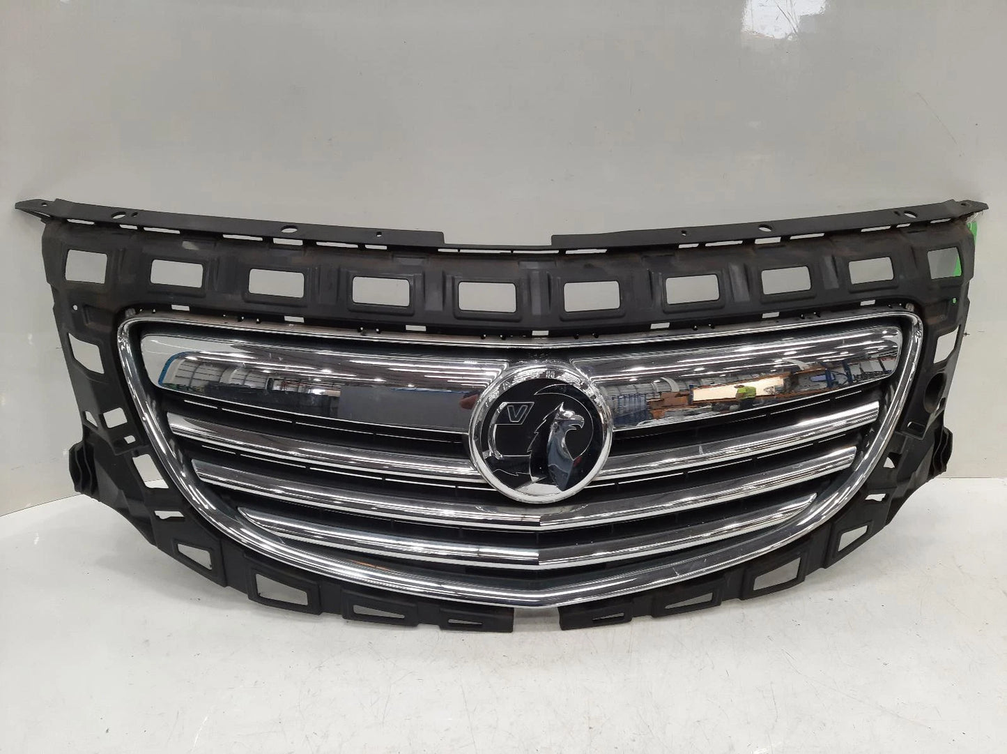 Opel Insignia Mk1 Front Centre Grille Grill 