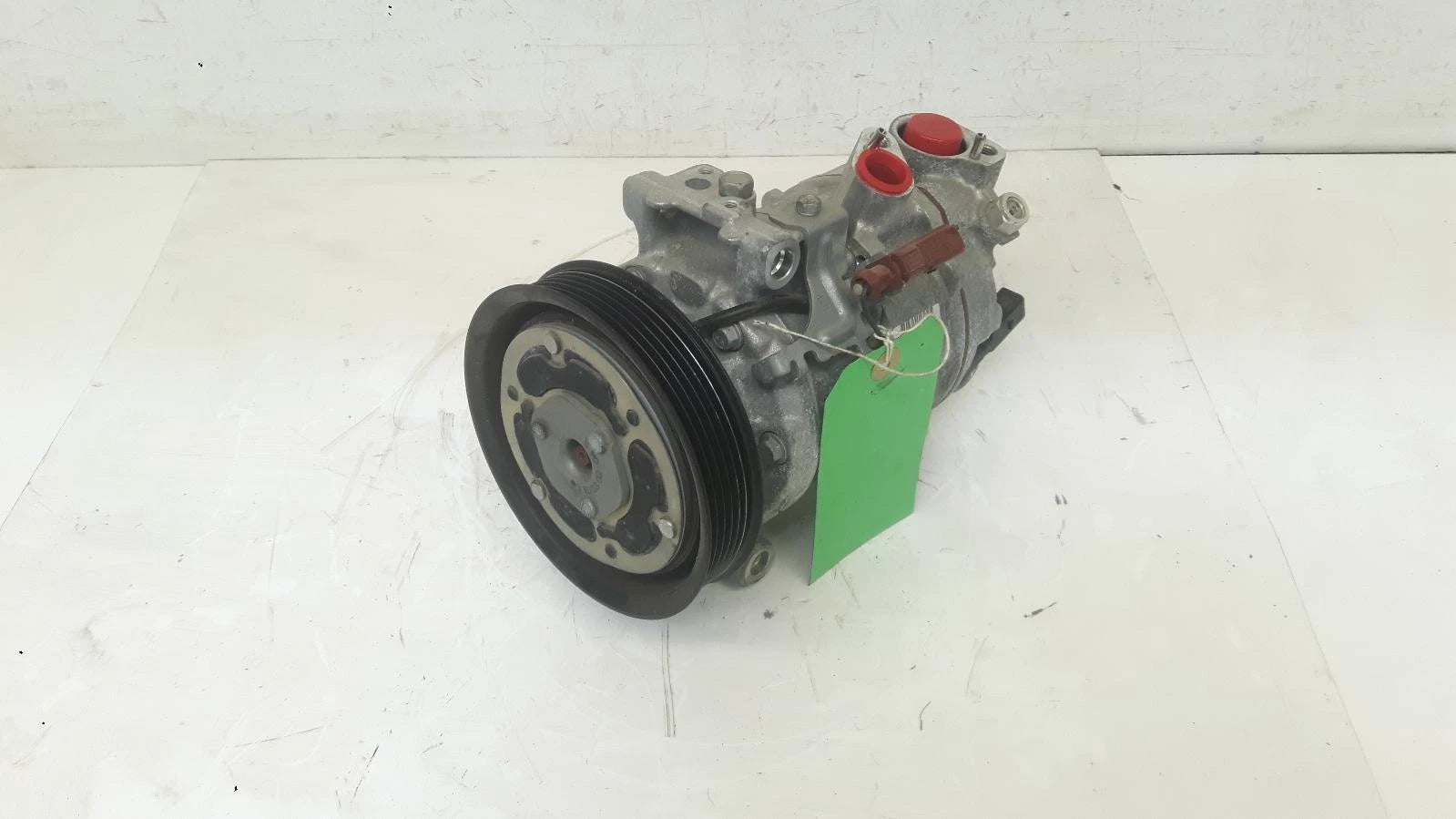 Volkswagen Golf 1.5L Petrol Air CON A/C COMPRESSOR PUMP 