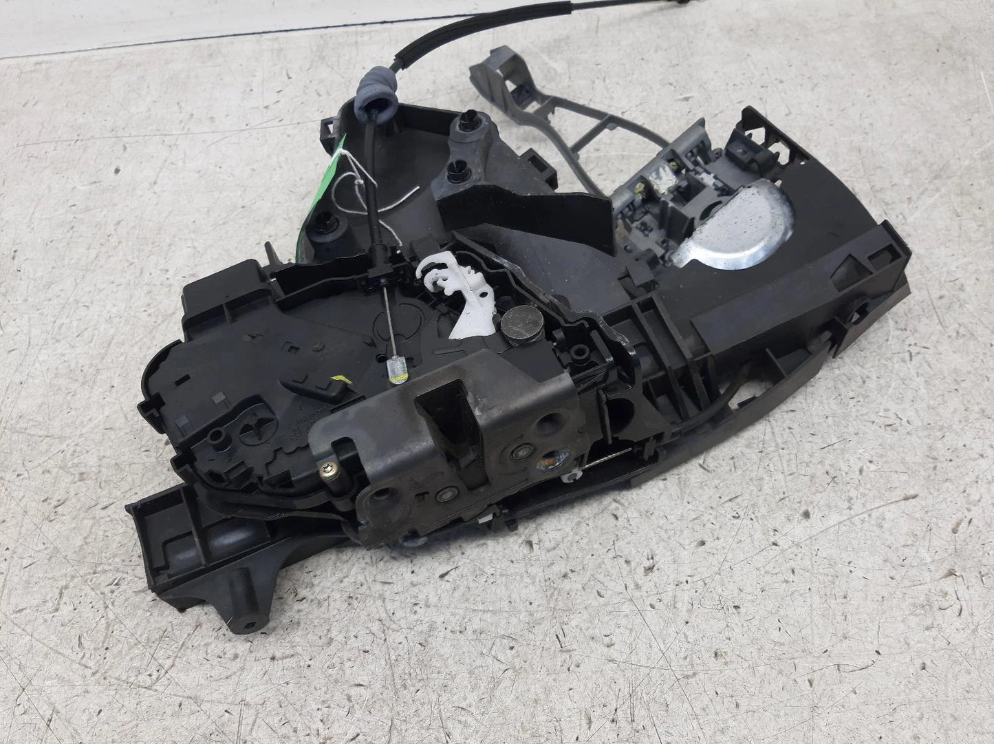 Volvo S40 Mk2 Front Right Door Lock Assembly 