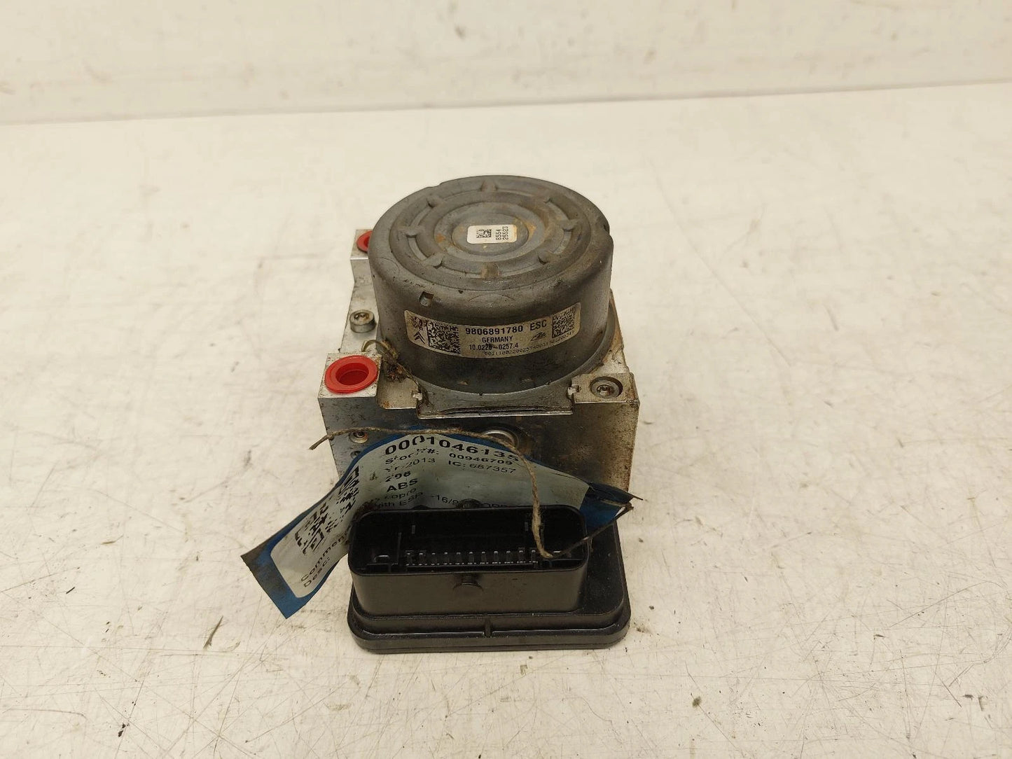 Peugeot 208 Mk1 ABS Pump/Modulator 