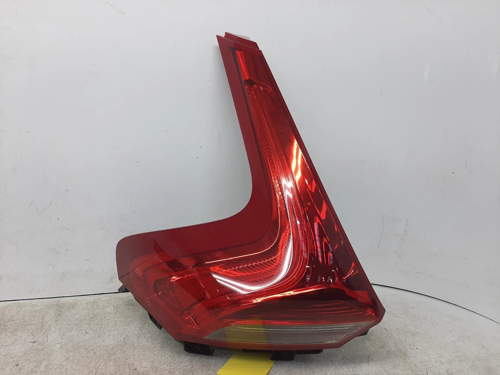 Volvo V40 Mk3 N/S Passengers Left Rear Outer Bulb Taillight Tail Light 