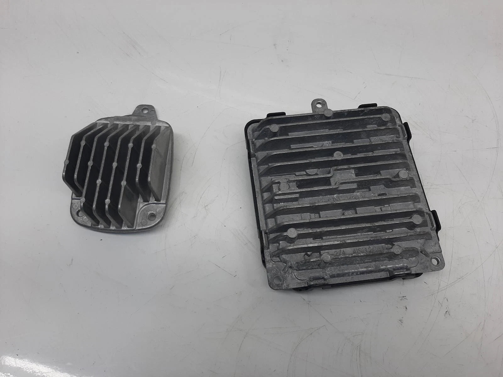 Volvo Xc40 Mk1 N/S Passengers Left Front Headlight Headlamp Ballast 