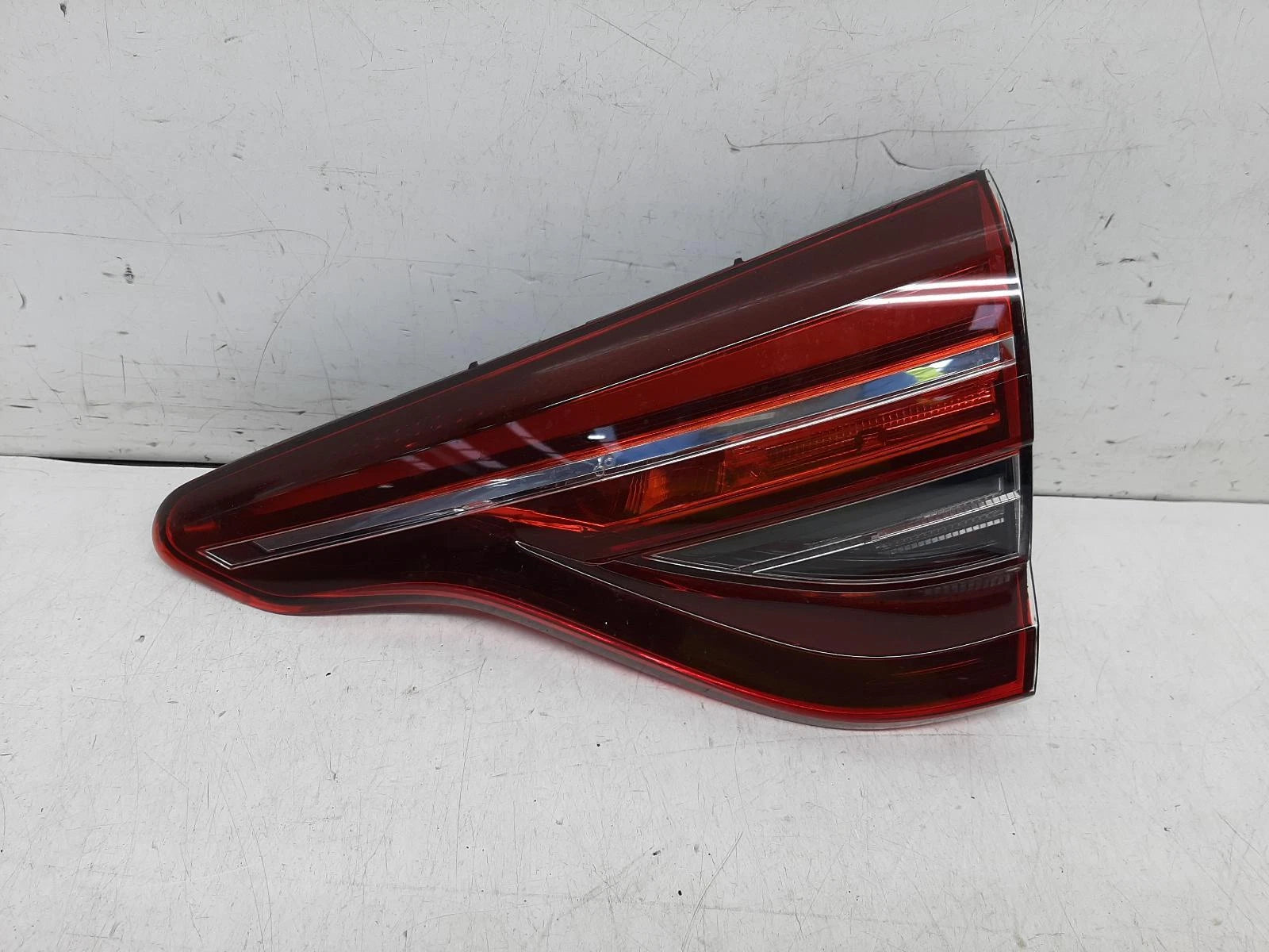 Renault Clio V Drivers Right Rear Inner LED Taillight Tail Light 