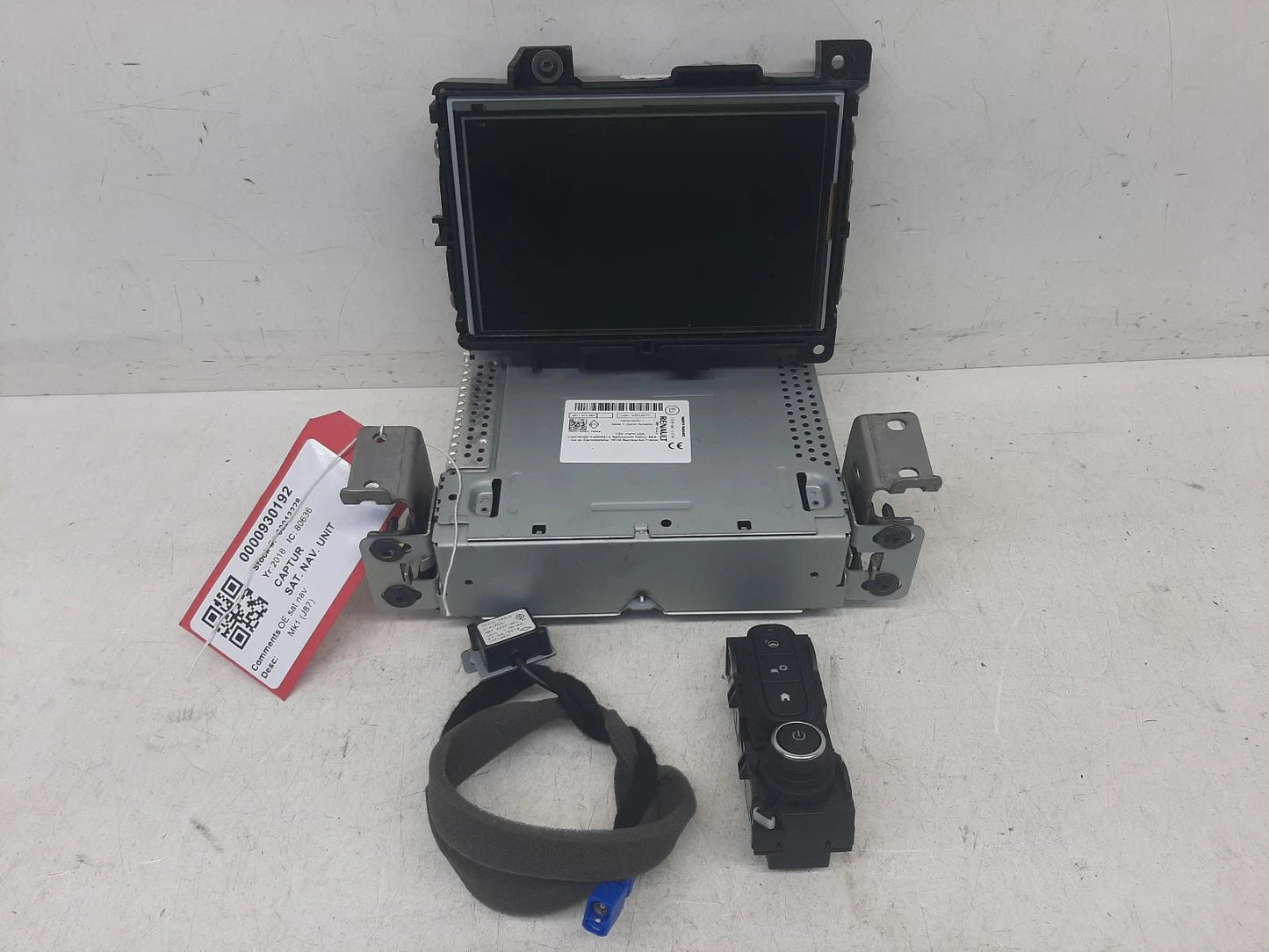 Renault Captur Mk1 (J87) OE SAT. NAV. UNIT Satellite Navigation Head Unit 