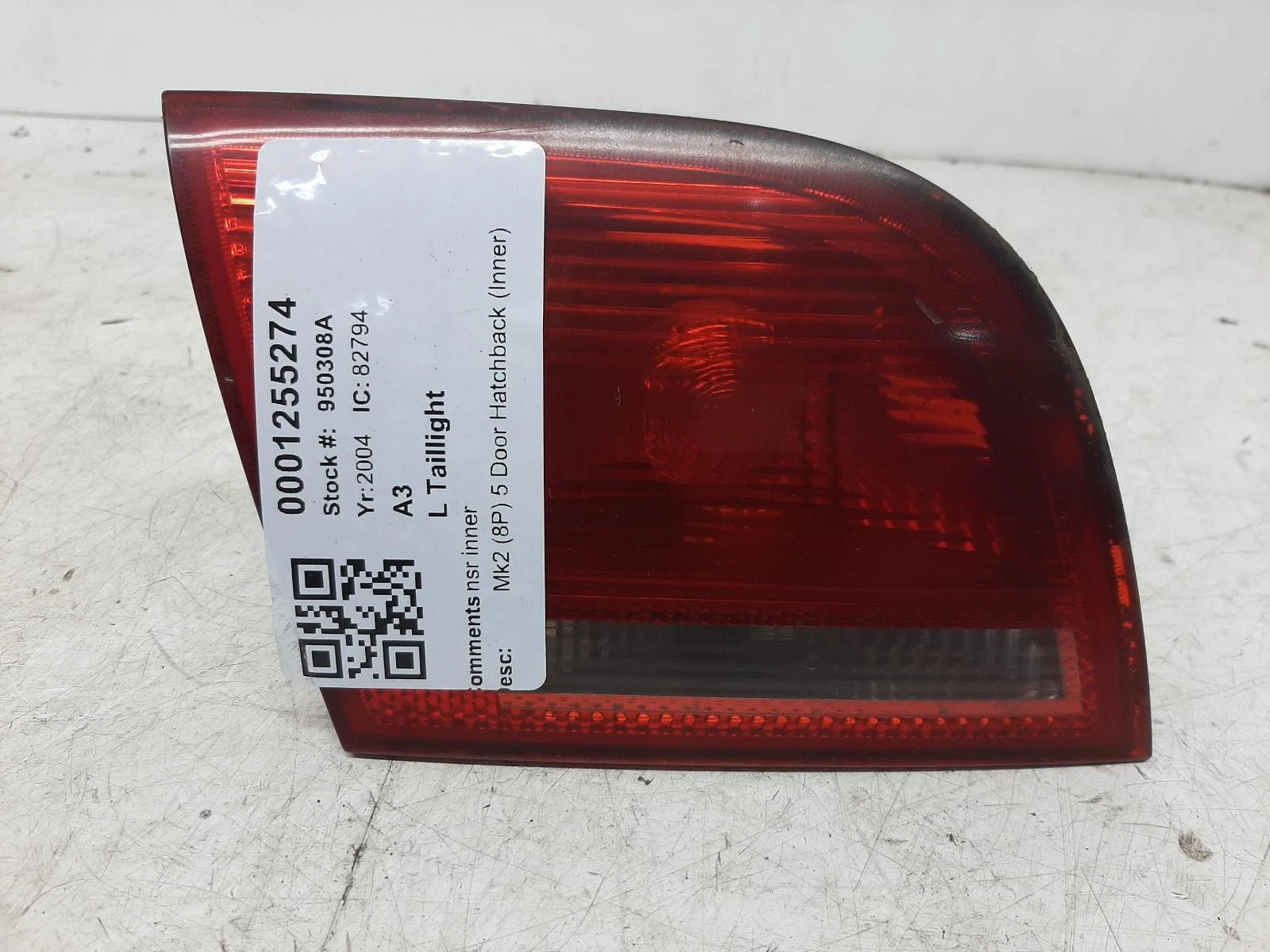 Audi A3 Mk2 (8P) N/S Passengers Left Rear Inner Taillight Tail Light 