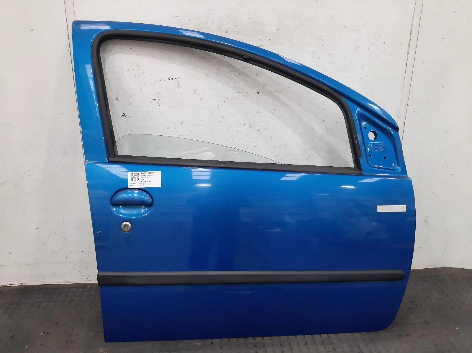 Peugeot 107 Mk1 Blue O/S Drivers Right Front Door 