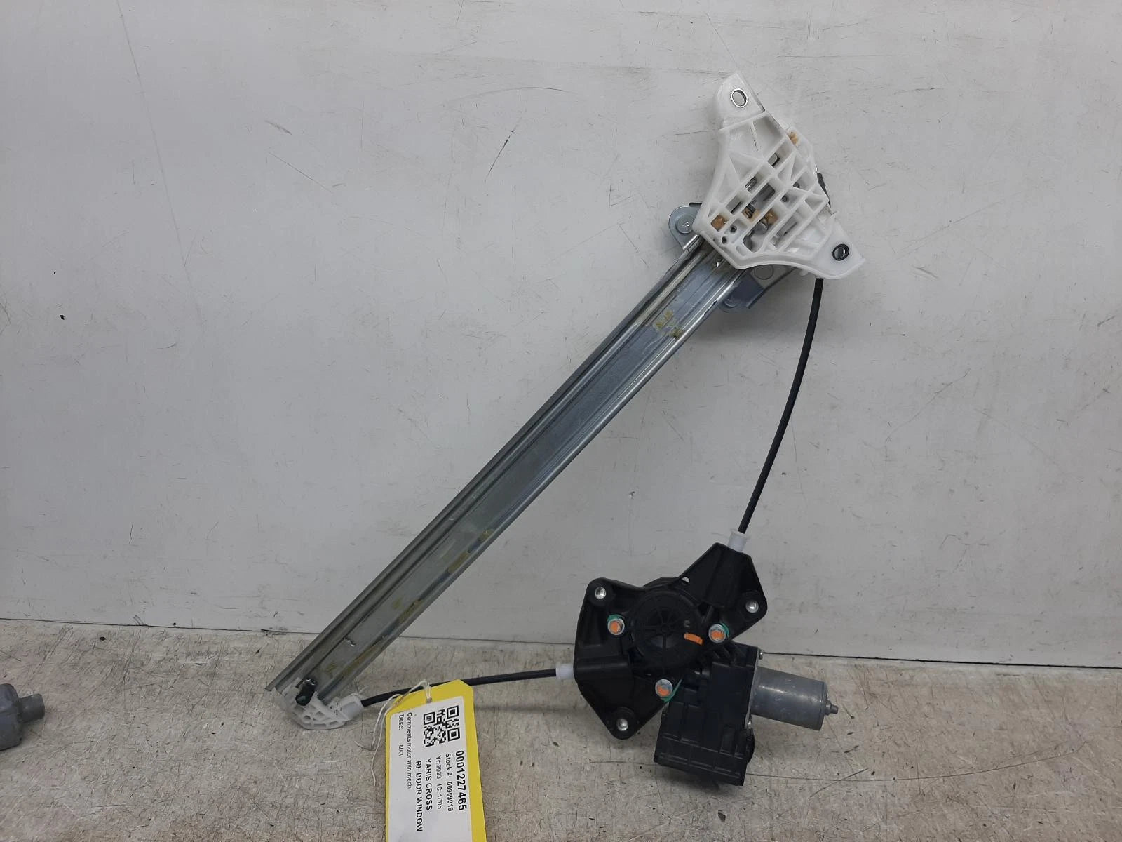 Toyota Yaris Cross Window Regulator Front Drivers Side 