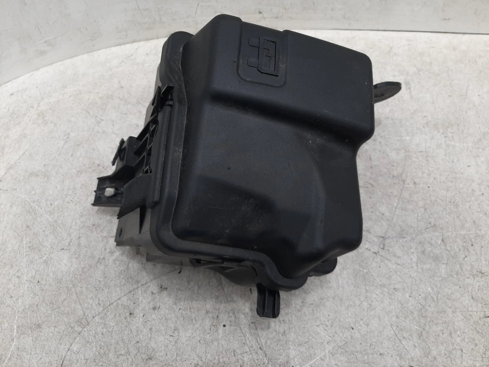 Peugeot 207 Mk1 Engine Fuse Box 