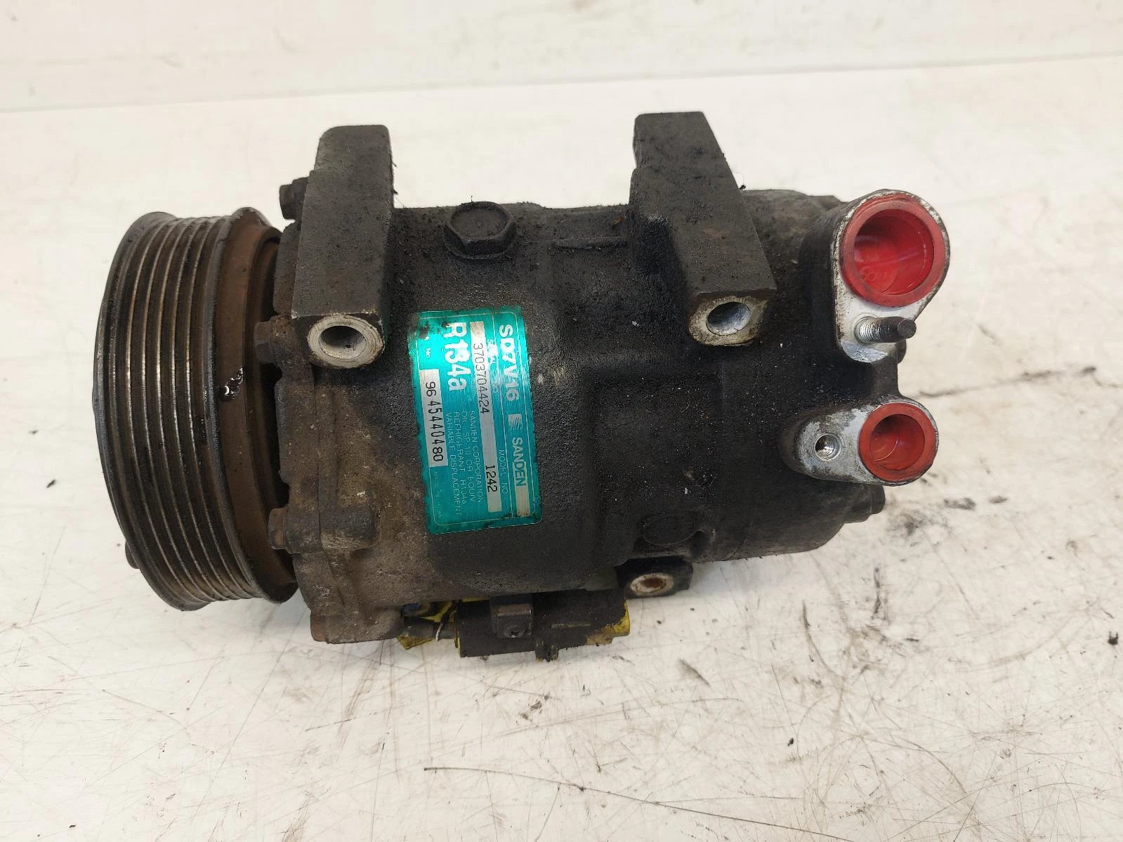 Citroen Xsara Picasso 1.6L Diesel AIR CON A/C COMPRESSOR PUMP 