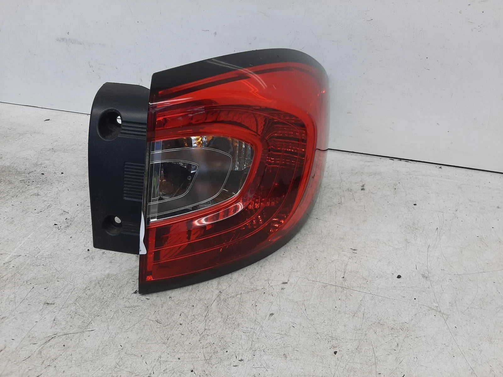 Renault Captur Mk1 O/S Drivers Right Rear Outer Taillight Tail Light 