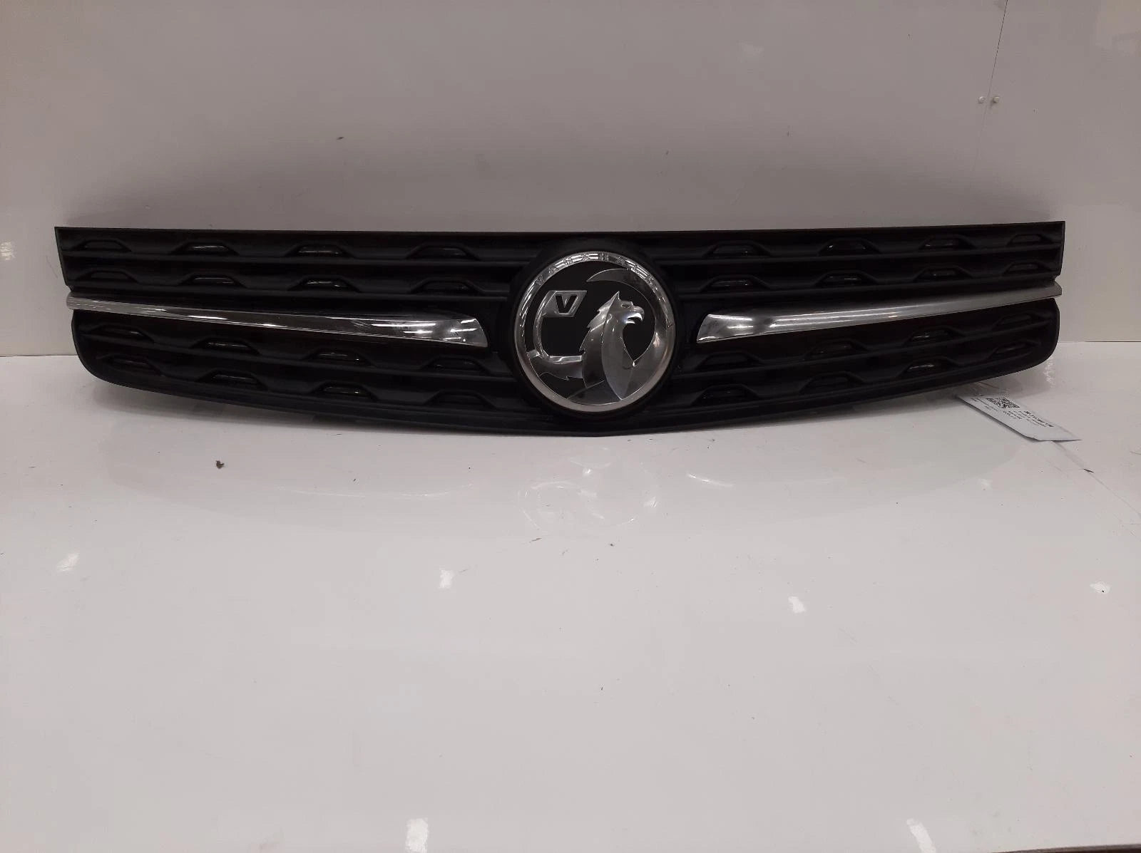 Opel Vivaro Mk3 Van Front Centre Grille Grill 