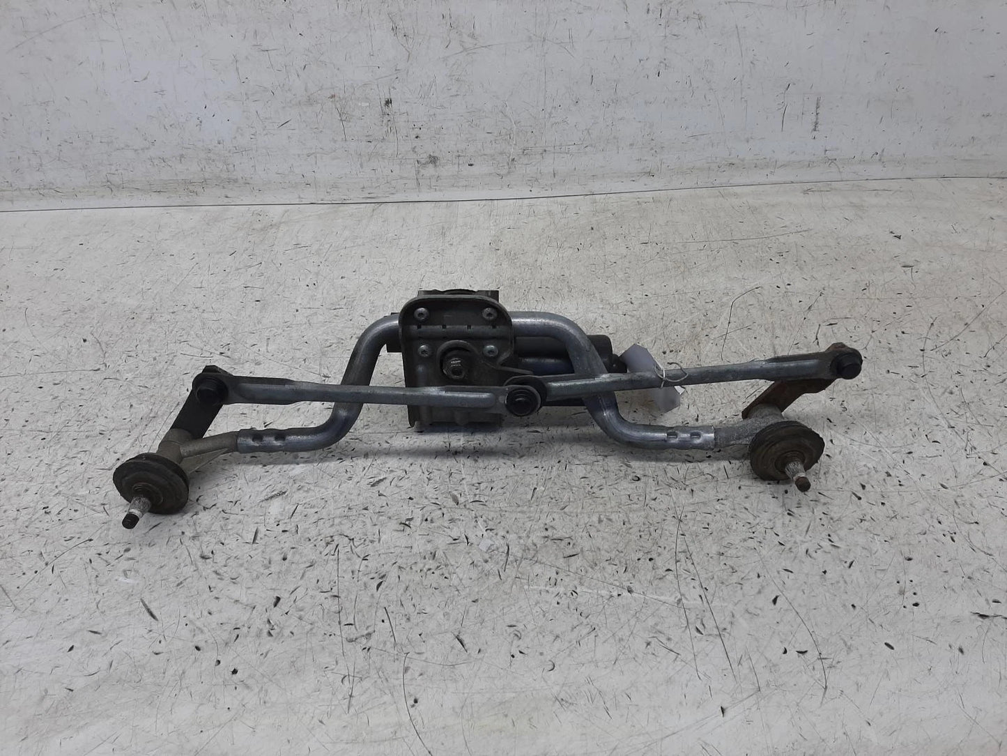 Peugeot Expert Mk2 Front Wiper Motor With Rack 