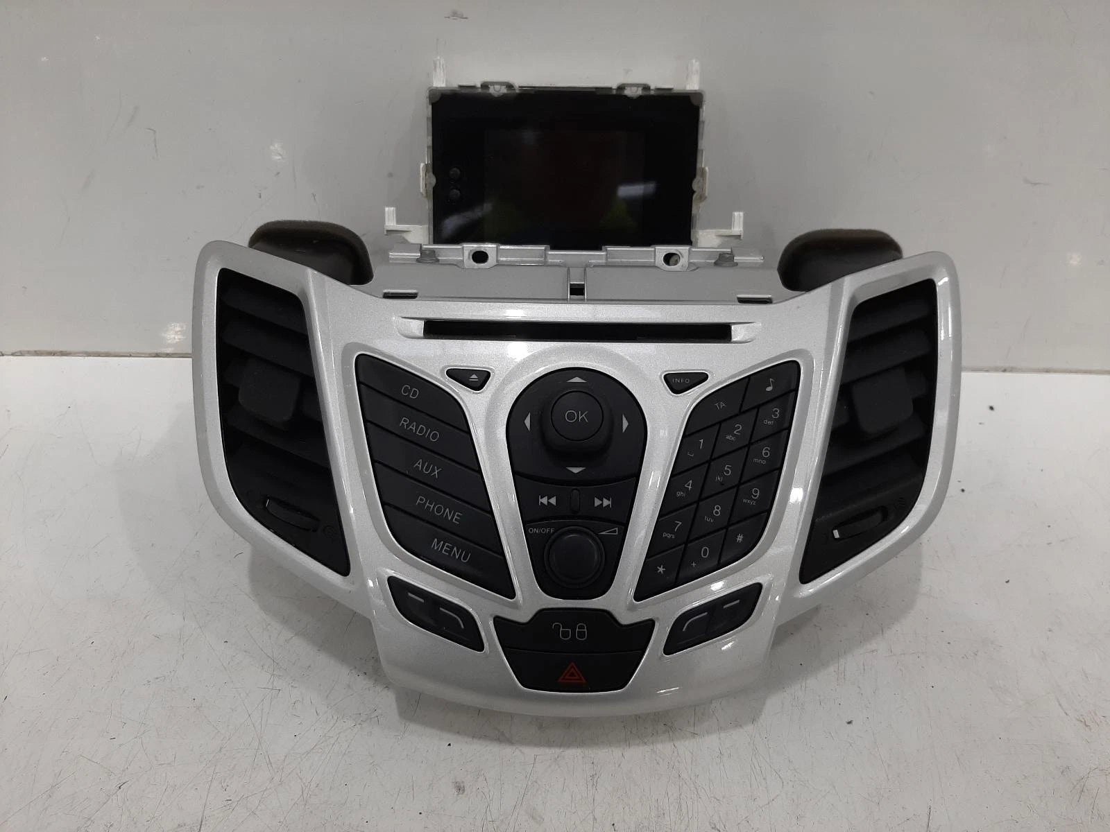 Ford Fiesta Mk7 Silver Radio/CD/Stereo Head Unit No Code Available 