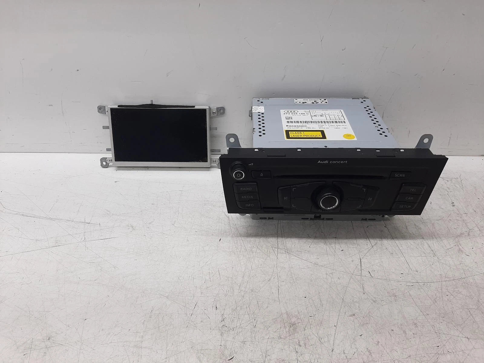 Audi A4 Oem Radio/Cd/Stereo Head Unit 8T0919603A 