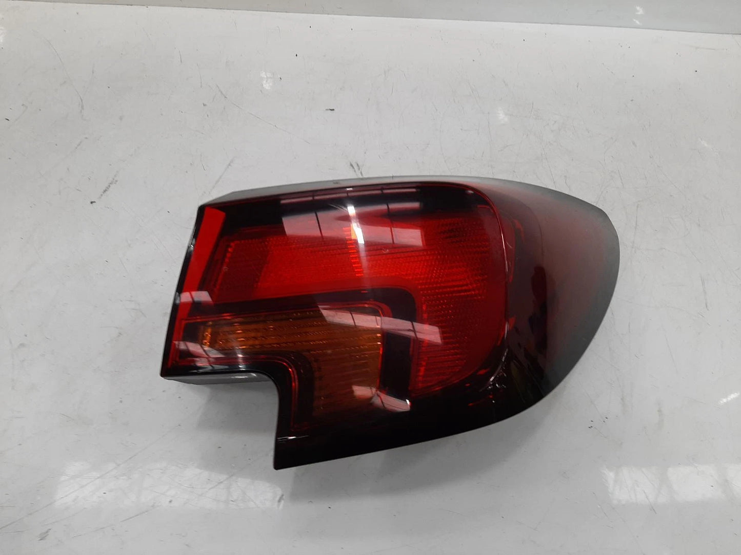 Opel Astra Mk7 K O/S Drivers Right Rear Outer Bulb Taillight Tail Light 