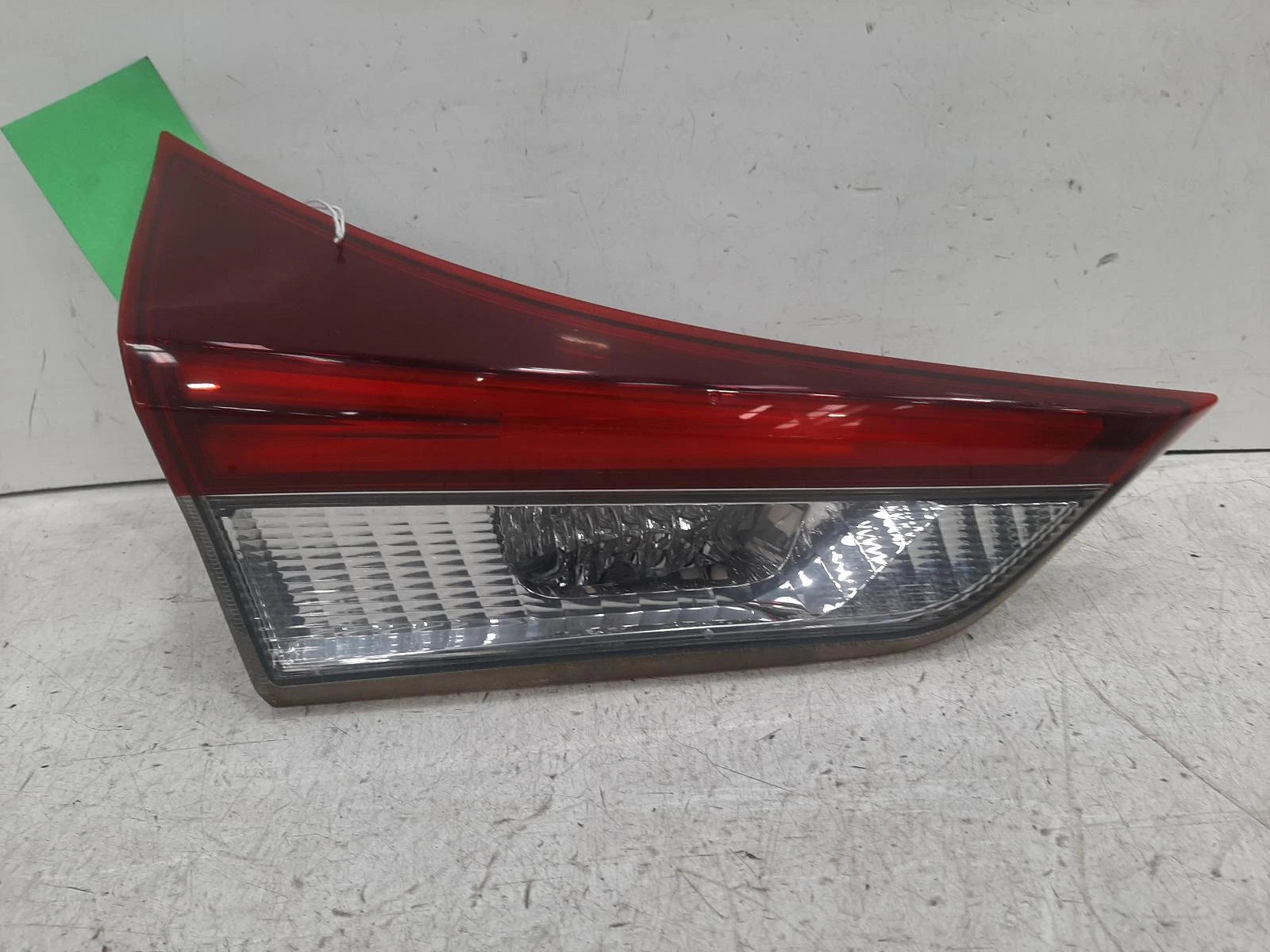 Toyota Auris Mk2 Inner N/S Passengers Left Rear Taillight Tail Light 