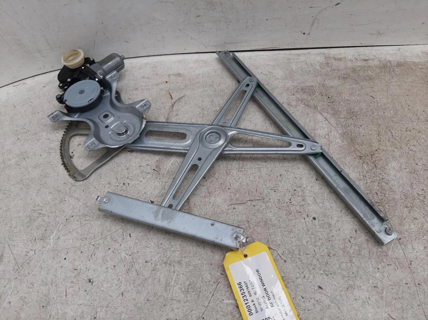 Toyota Auris Window Regulator Front Drivers Side 
