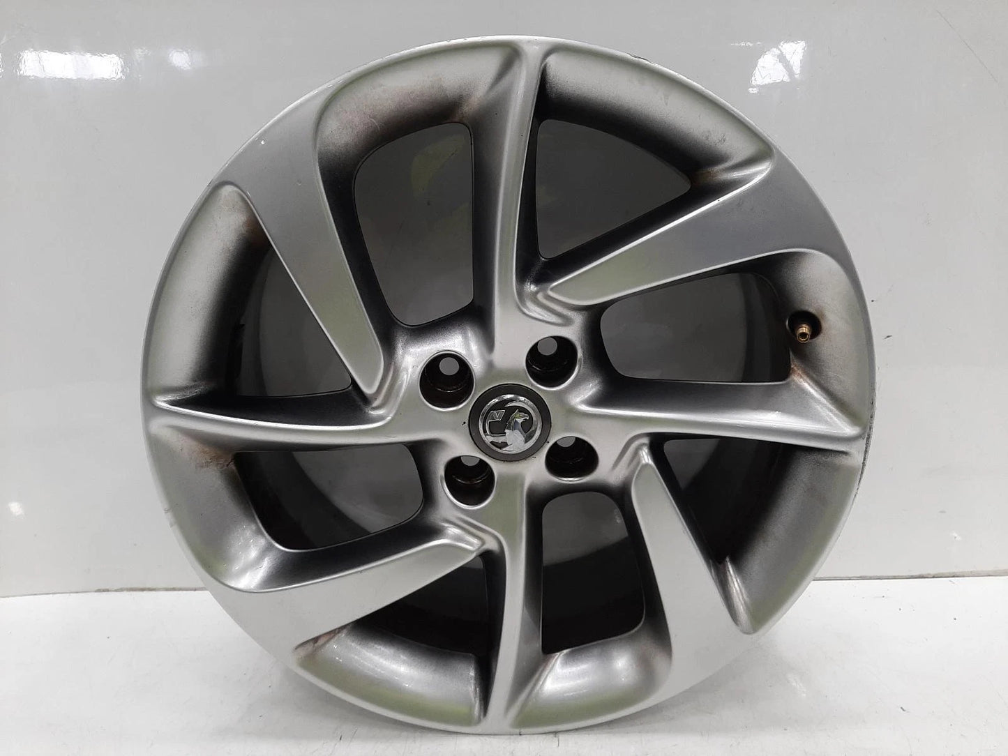 Opel Adam Mk1 7J X 17 Inch 8 Spoke Alloy Wheel Hurrican Manoogian 