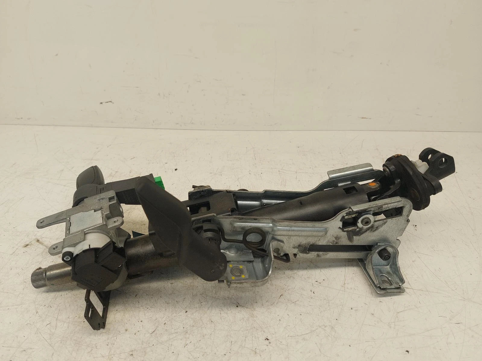 Volvo S60 2.5L Petrol Electric Power Steering Column 