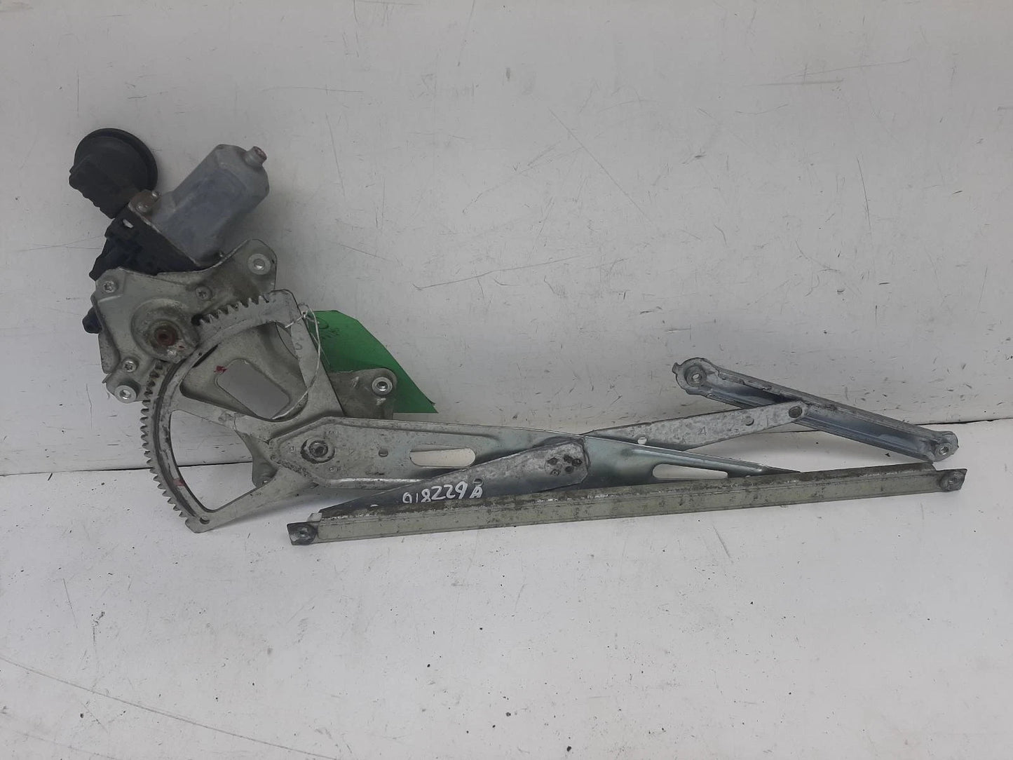 Toyota Urban Cruiser Window Regulator Front Passengers Side 