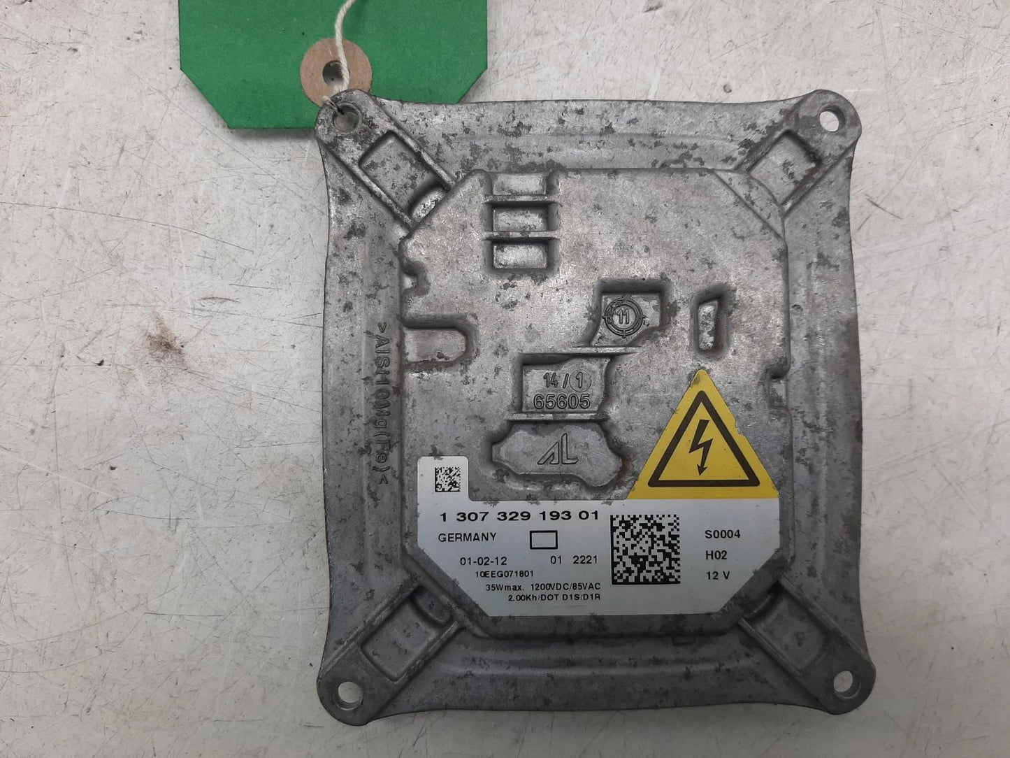 Audi TT Passengers Left Front Headlight Headlamp Ballast 130732919301 