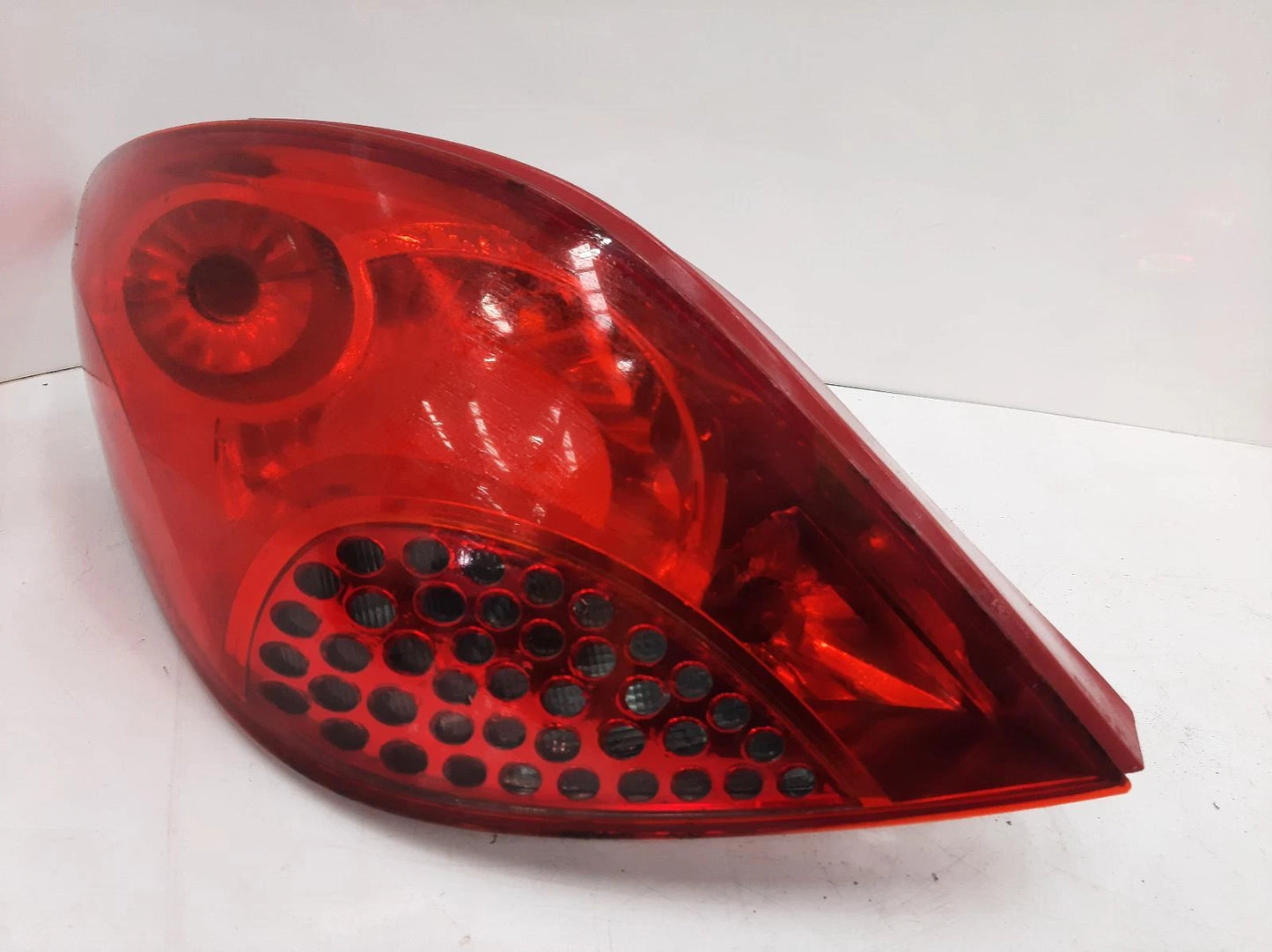 Peugeot 207 Mk1 N/S Passengers Left Rear Bulb Type Taillight Tail Light 