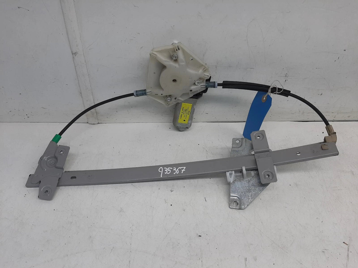 Volvo S40 Window Regulator Front Passengers Side 