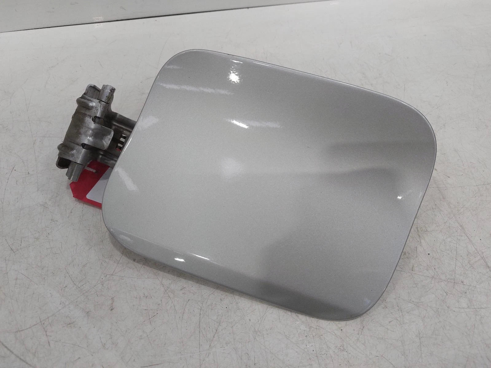 Toyota Prius 1798 Petrol Silver Fuel Filler Flap w/ Tank Cap 