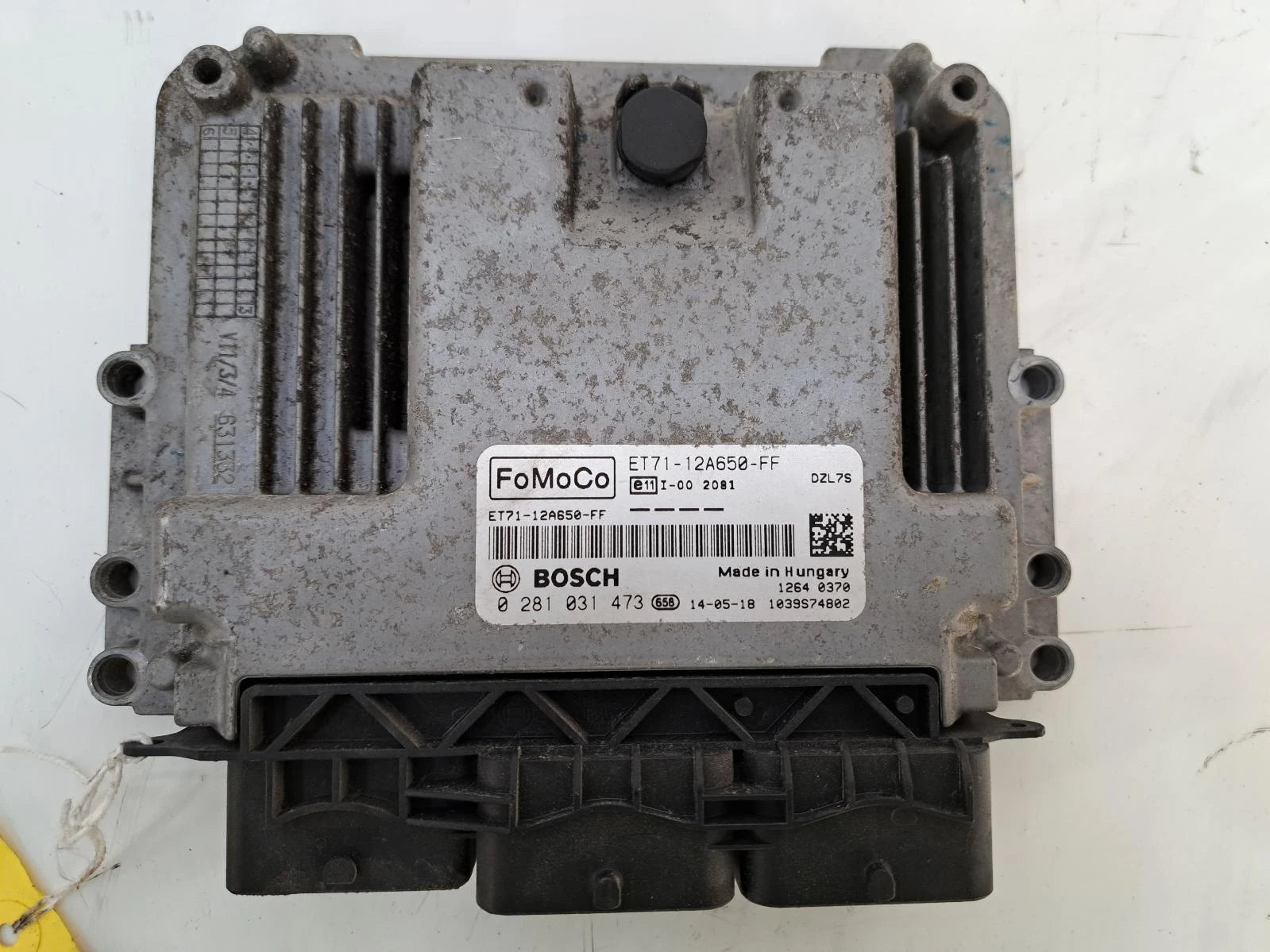 Ford Transit Courier Mk1 UGCB ECU Engine Management 