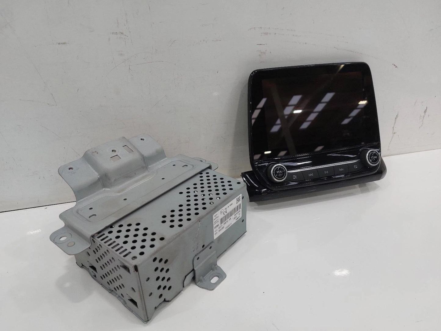 Ford Ecosport Mk2 (CR6) OE SAT. NAV. UNIT Satellite Navigation Head Unit 