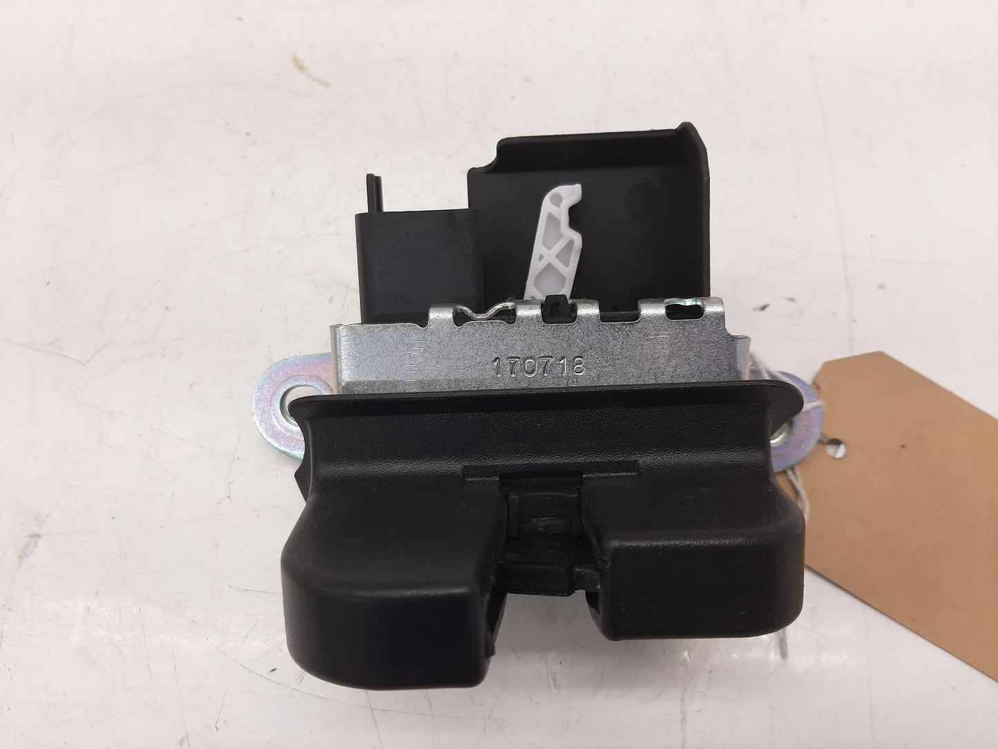 Volkswagen Polo Mk6 (AW) Tailgate Lock Assembly 4 Pin Plug 
