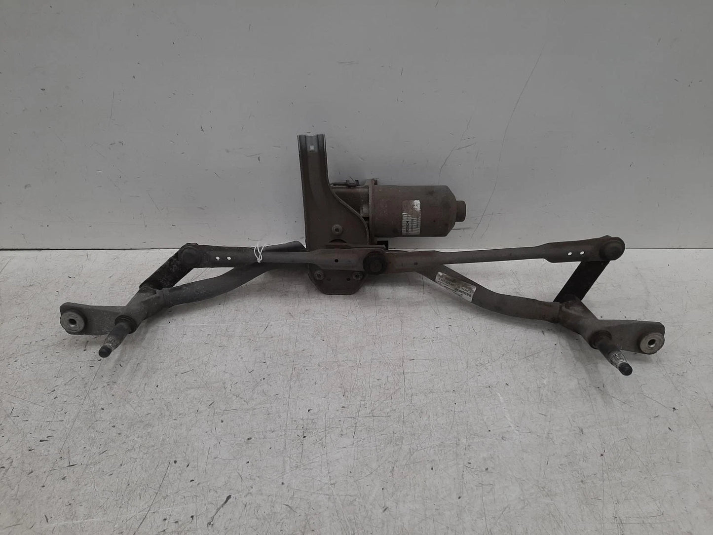 Renault Trafic Front Wiper Motor With Linkage/Rack 