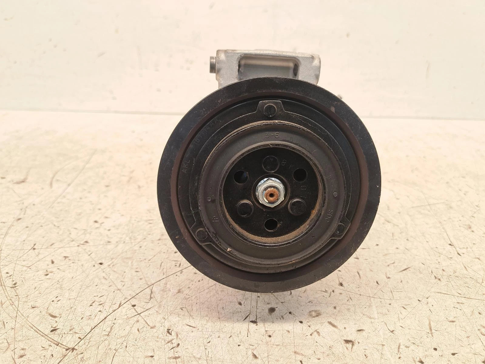 Volvo V90 2.0L Diesel Air CON A/C COMPRESSOR PUMP 