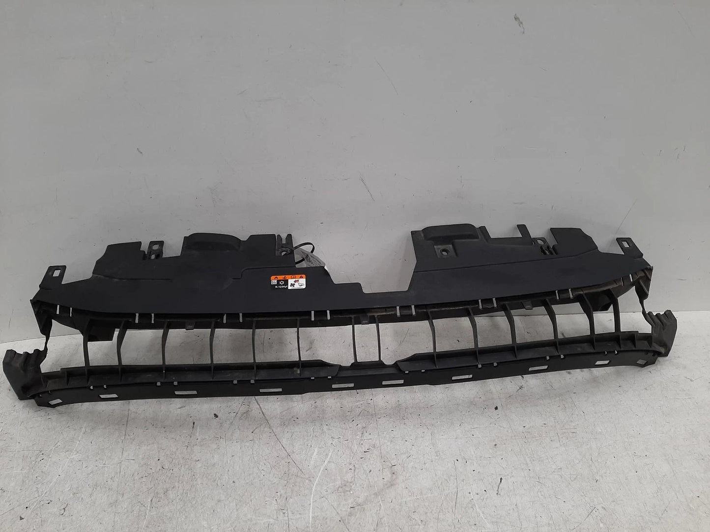 Ford Fiesta Mk8 Front Centre Grille Grill 