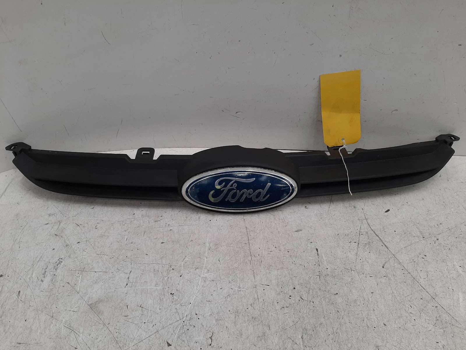 Ford Fiesta Mk7 Front Centre Grille Grill 