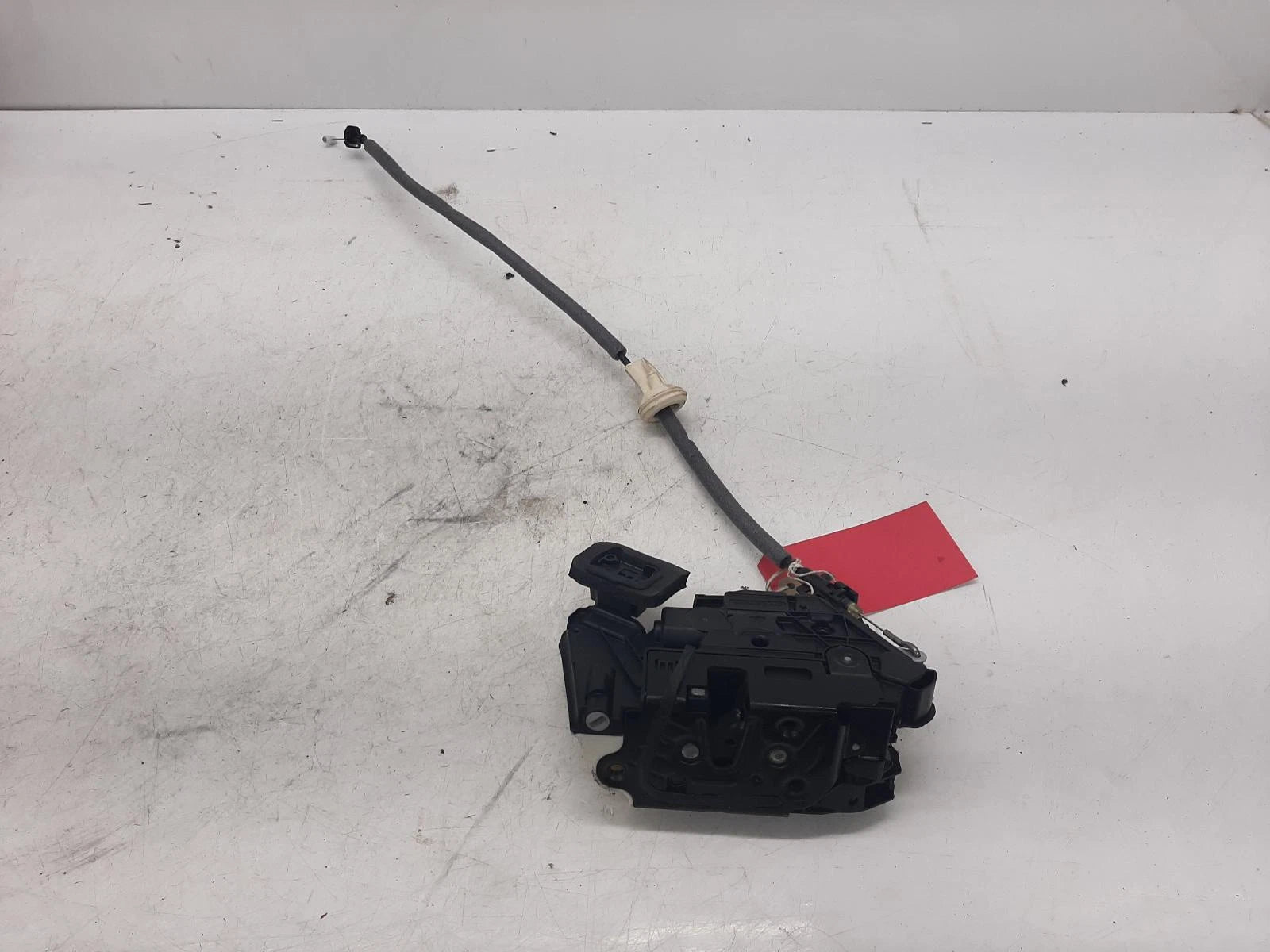 Volkswagen Golf Left Front Door Lock Assembly 5K2837015D 