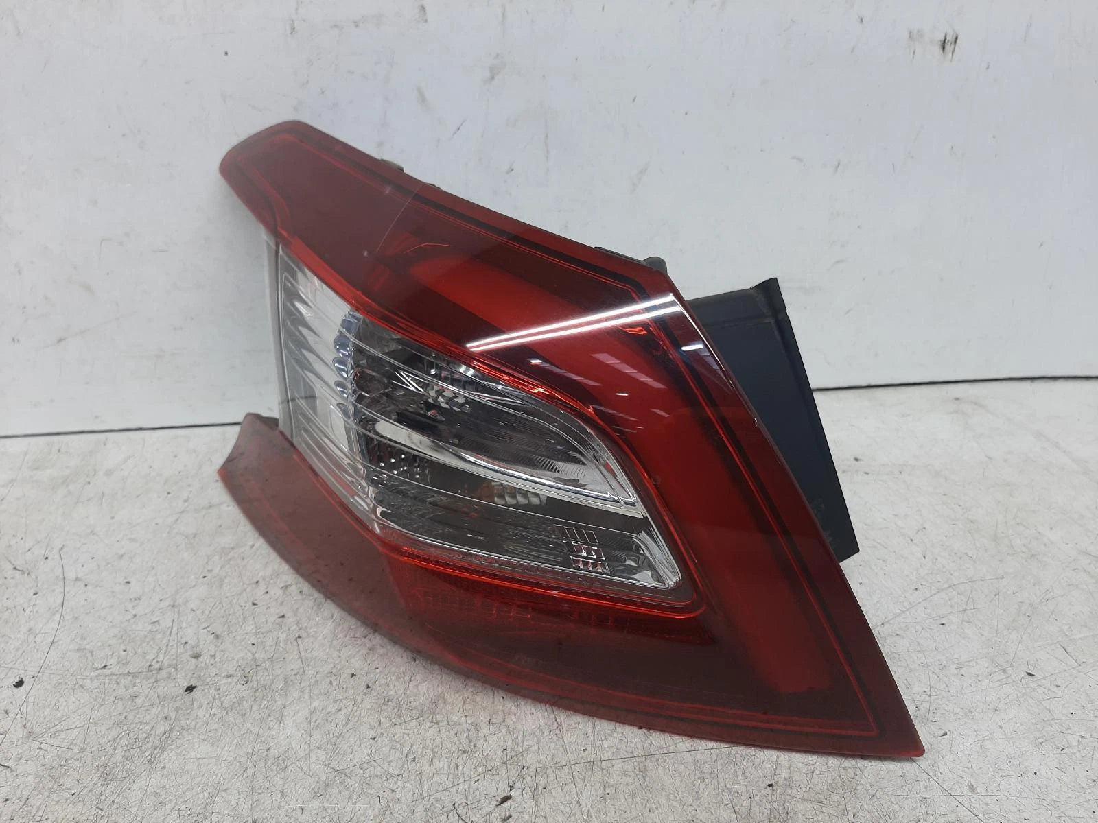 Peugeot 308 Mk2 N/S Passengers Left Rear LED Taillight Tail Light 