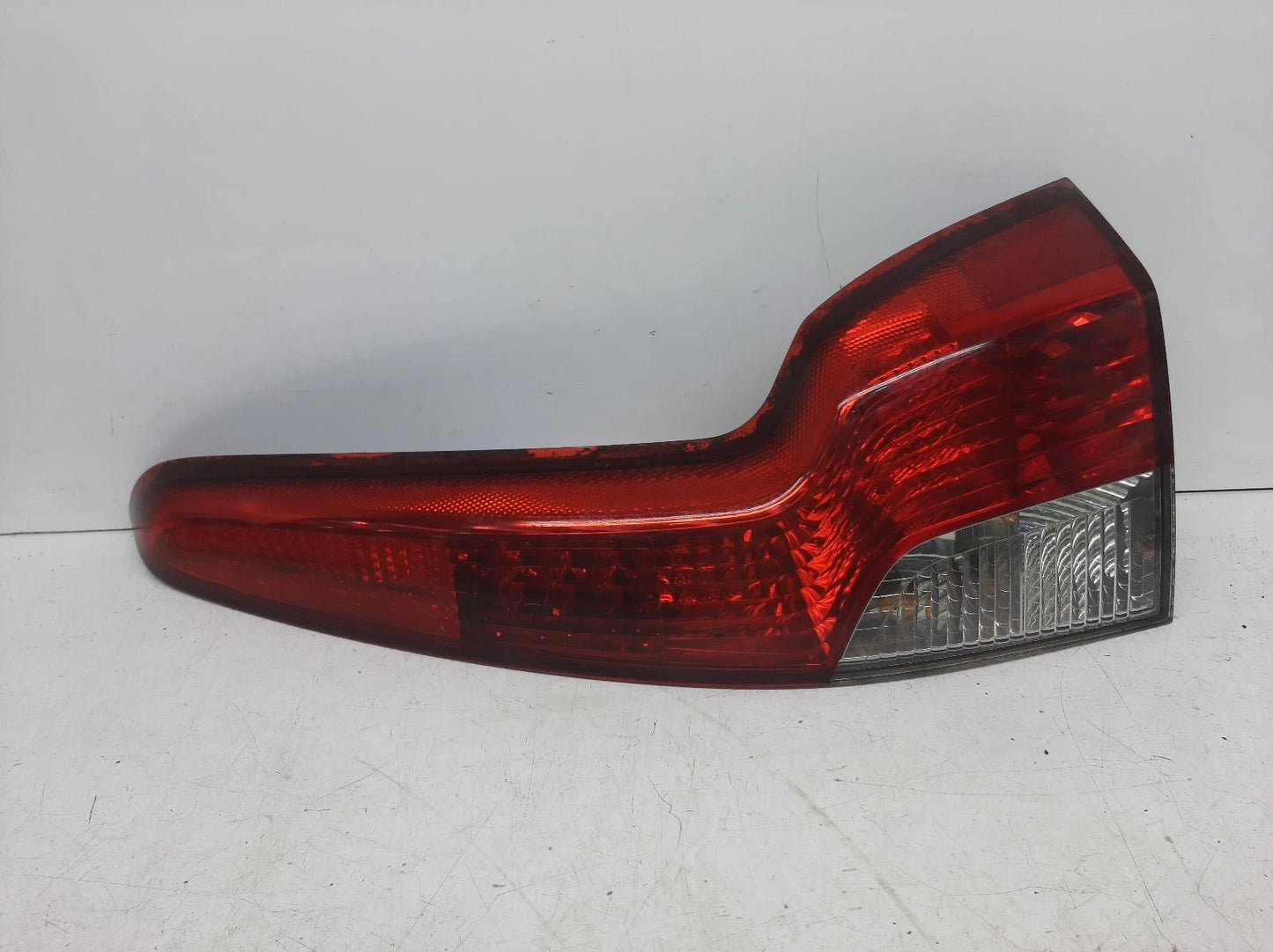 Volvo V50 Facelift Drivers Right Rear Bulb Taillight Tail Light 