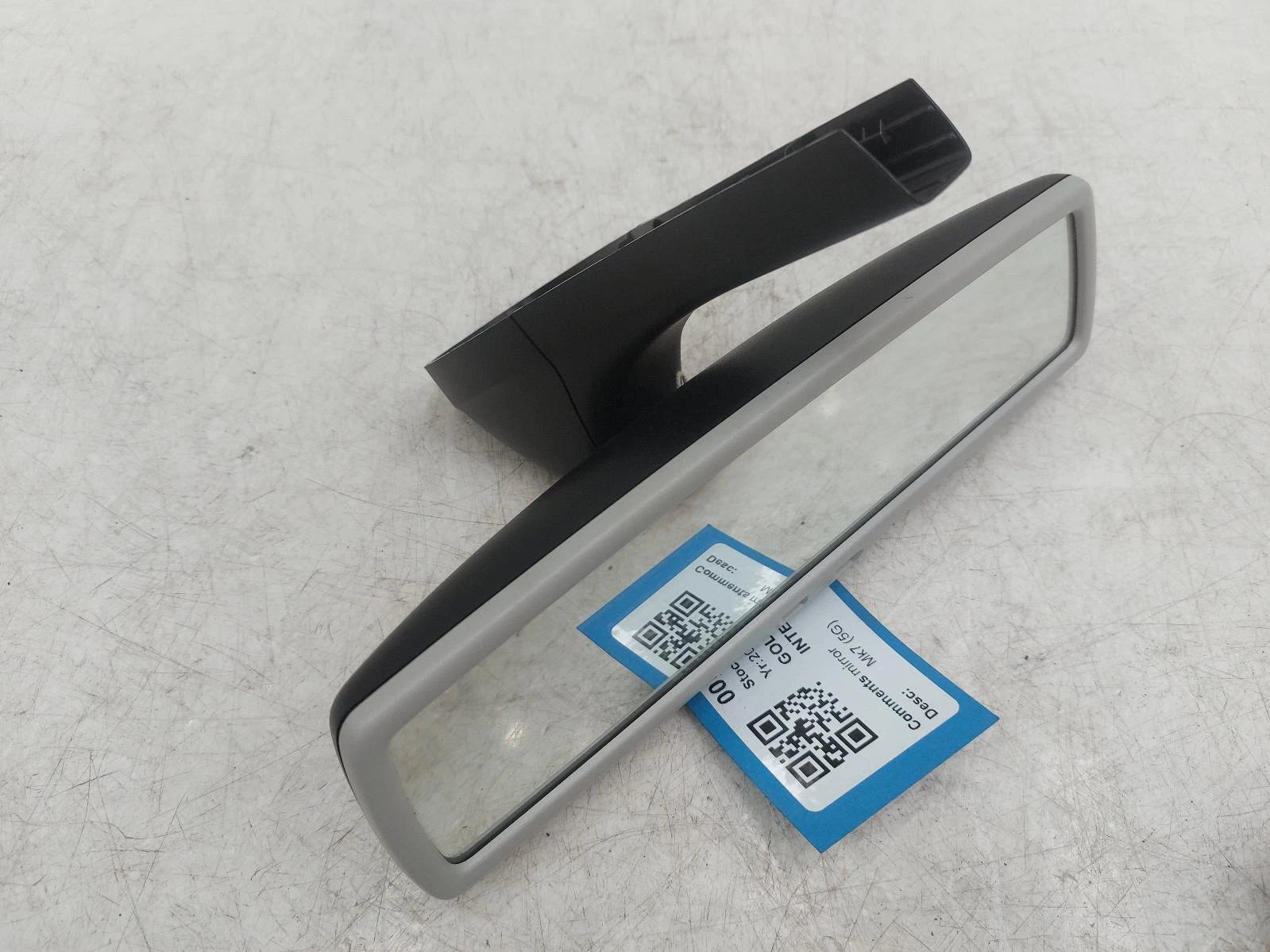 Volkswagen Golf Mk7 INTERIOR MIRROR w/ AUTO DIP 