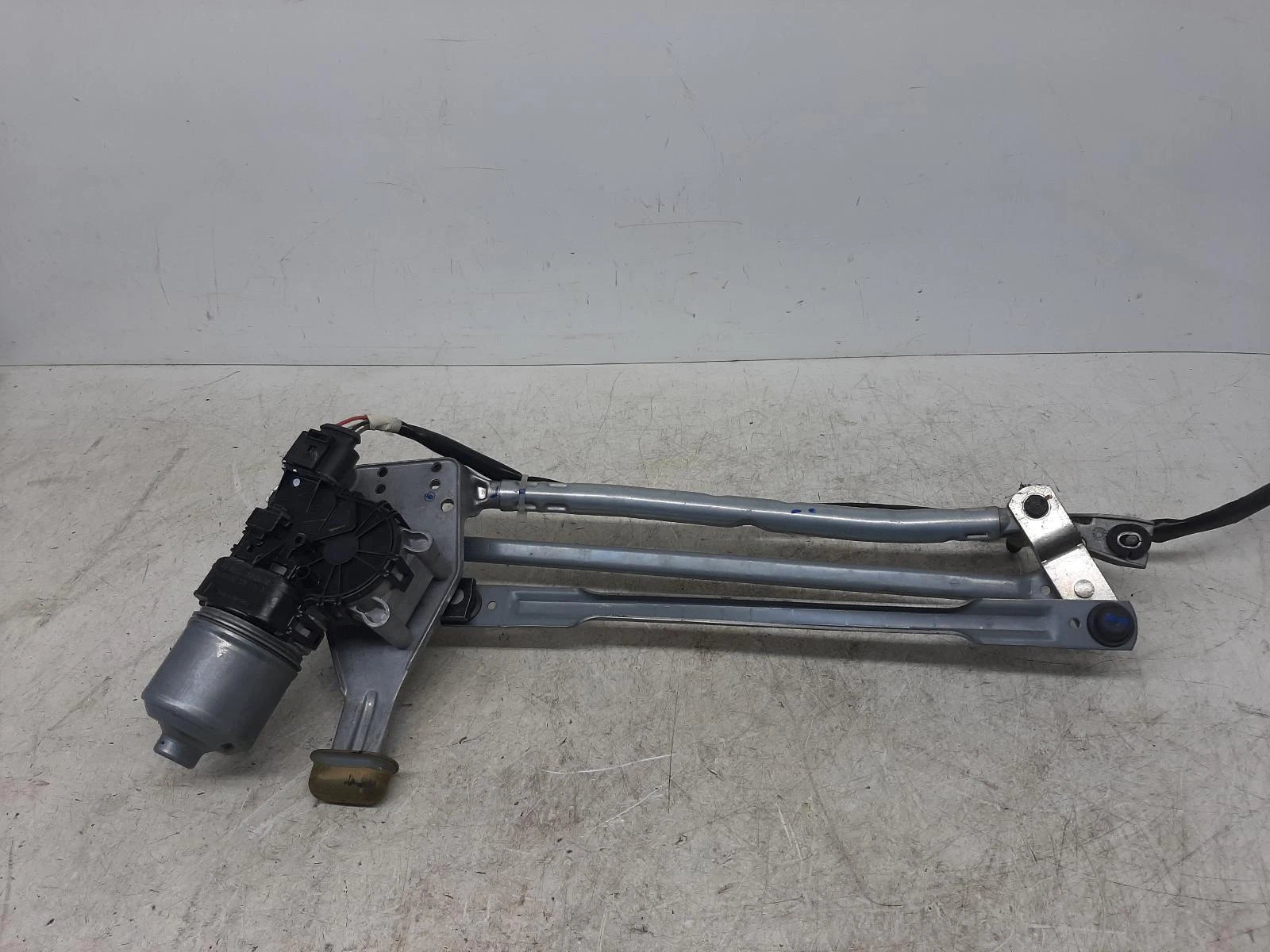 Peugeot 2008 Front Wiper Motor With Linkage 9827963480 