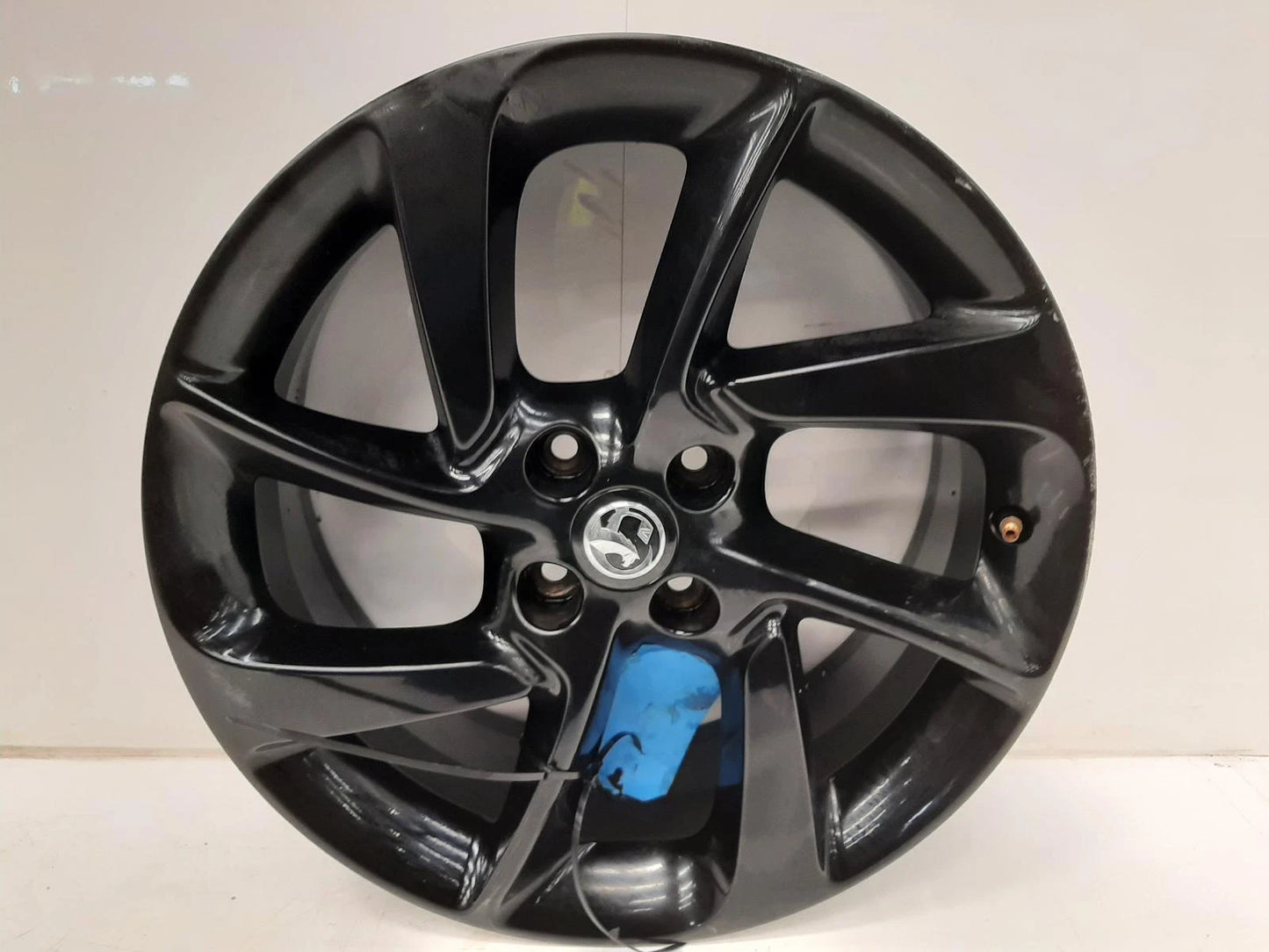 Opel Adam Mk1 4 V SPOKE SINGLE ALLOY WHEEL 7X17IS44 