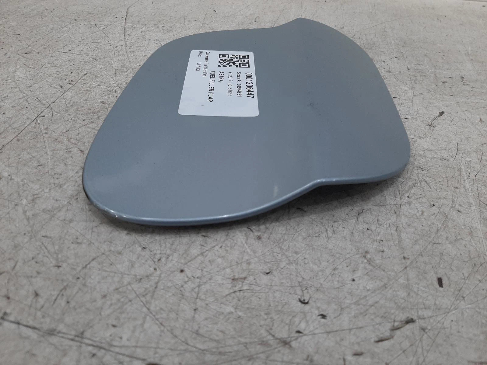 Opel Astra Mk7 (K) 1598 Silver Fuel Filler Flap 