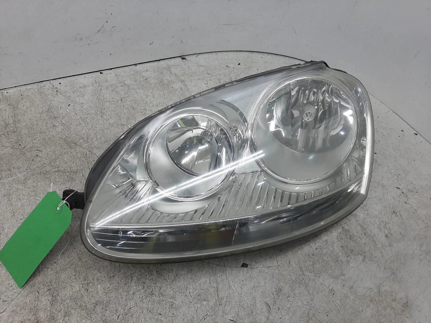 Volkswagen Golf Mk5 (1K) N/S Passengers Left Front Headlight Headlamp 