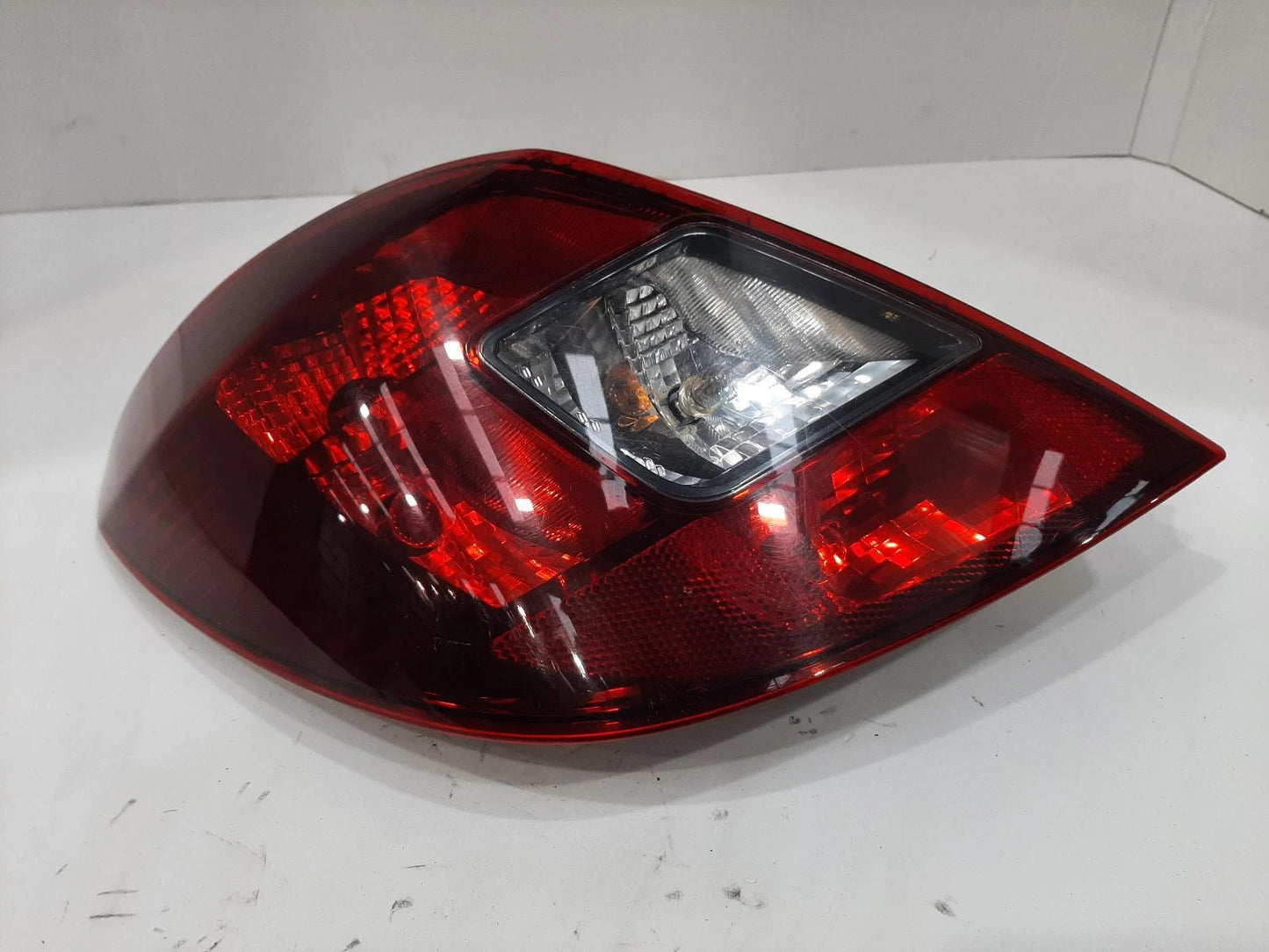 Opel Corsa Passengers Left Rear Taillight Tail Light 