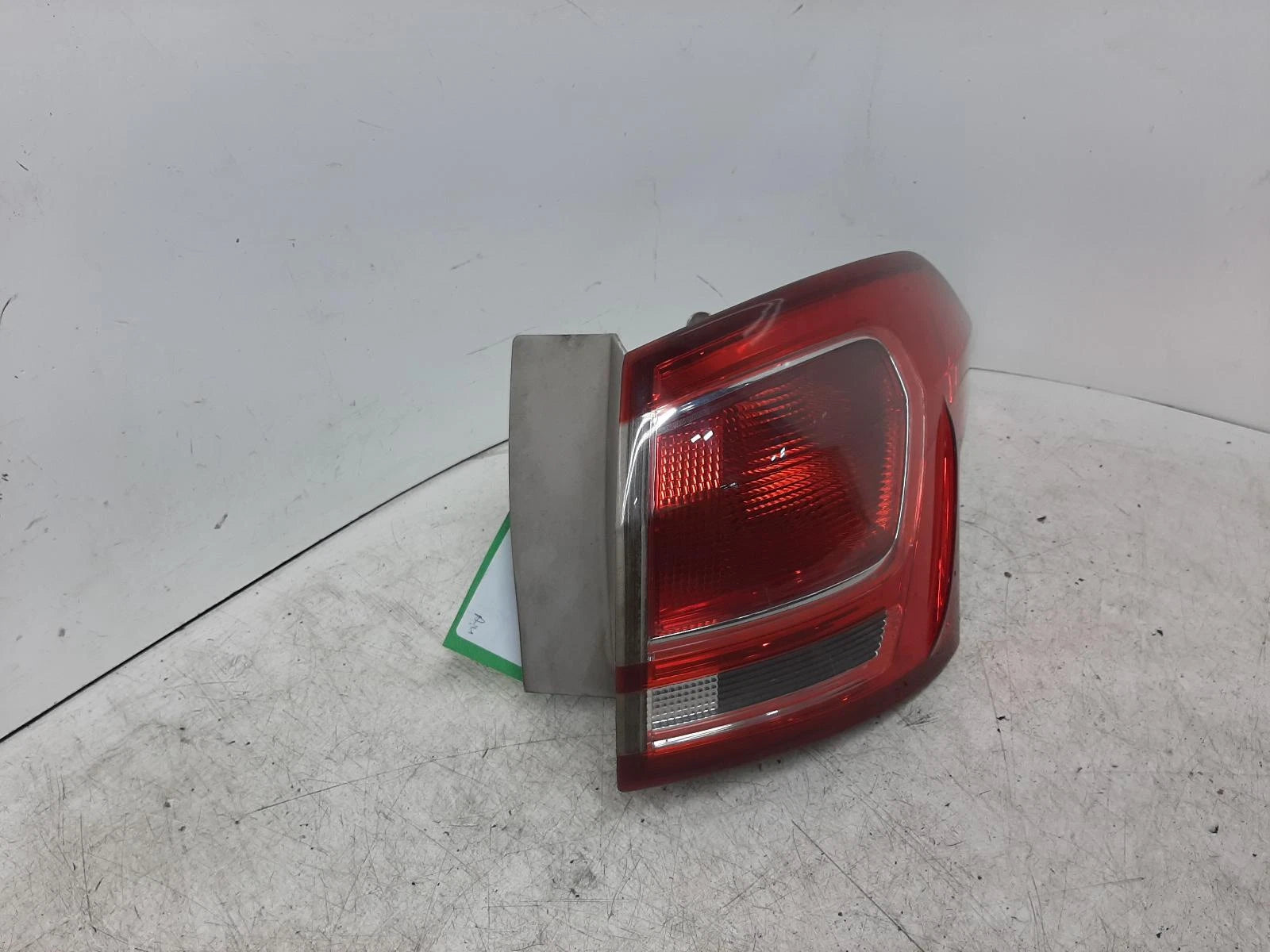 Ford B Max Mk1 O/S Drivers Right Rear Outer Taillight Tail Light 