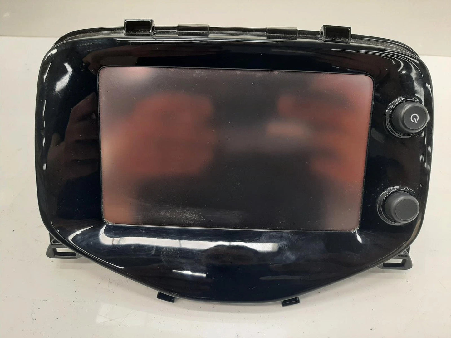 Toyota Aygo Mk2 OEM Radio/CD/Stereo Head Unit No Code Available 