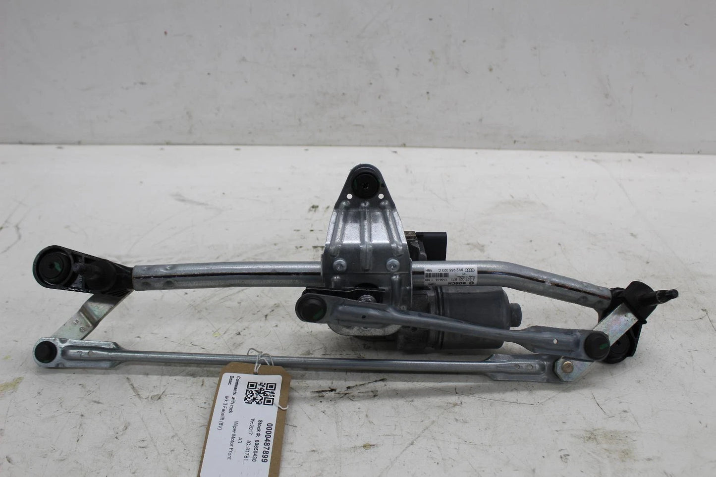 Audi A3 Mk3 Facelift (8V) Bosch Front Wiper Motor With Rack 