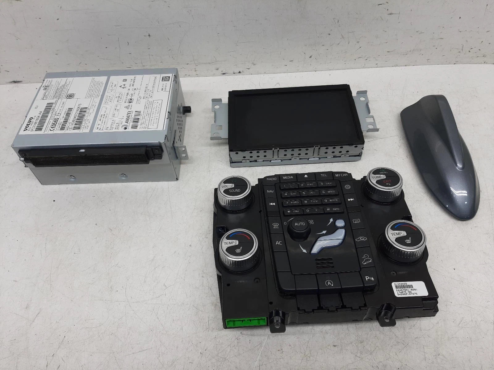 Volvo Xc60 Mk1 SAT. NAV. UNIT Satellite Navigation Head Unit 
